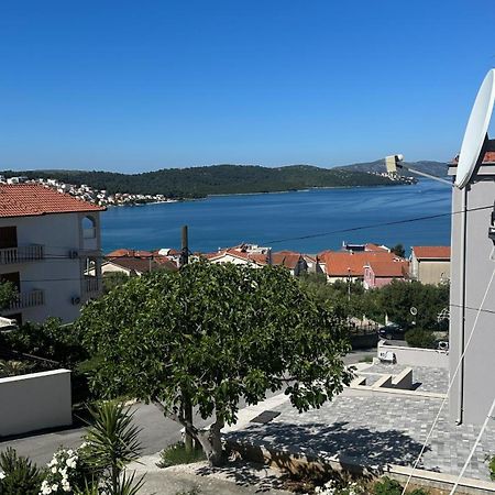 Apartment Arleta Trogir Exteriör bild