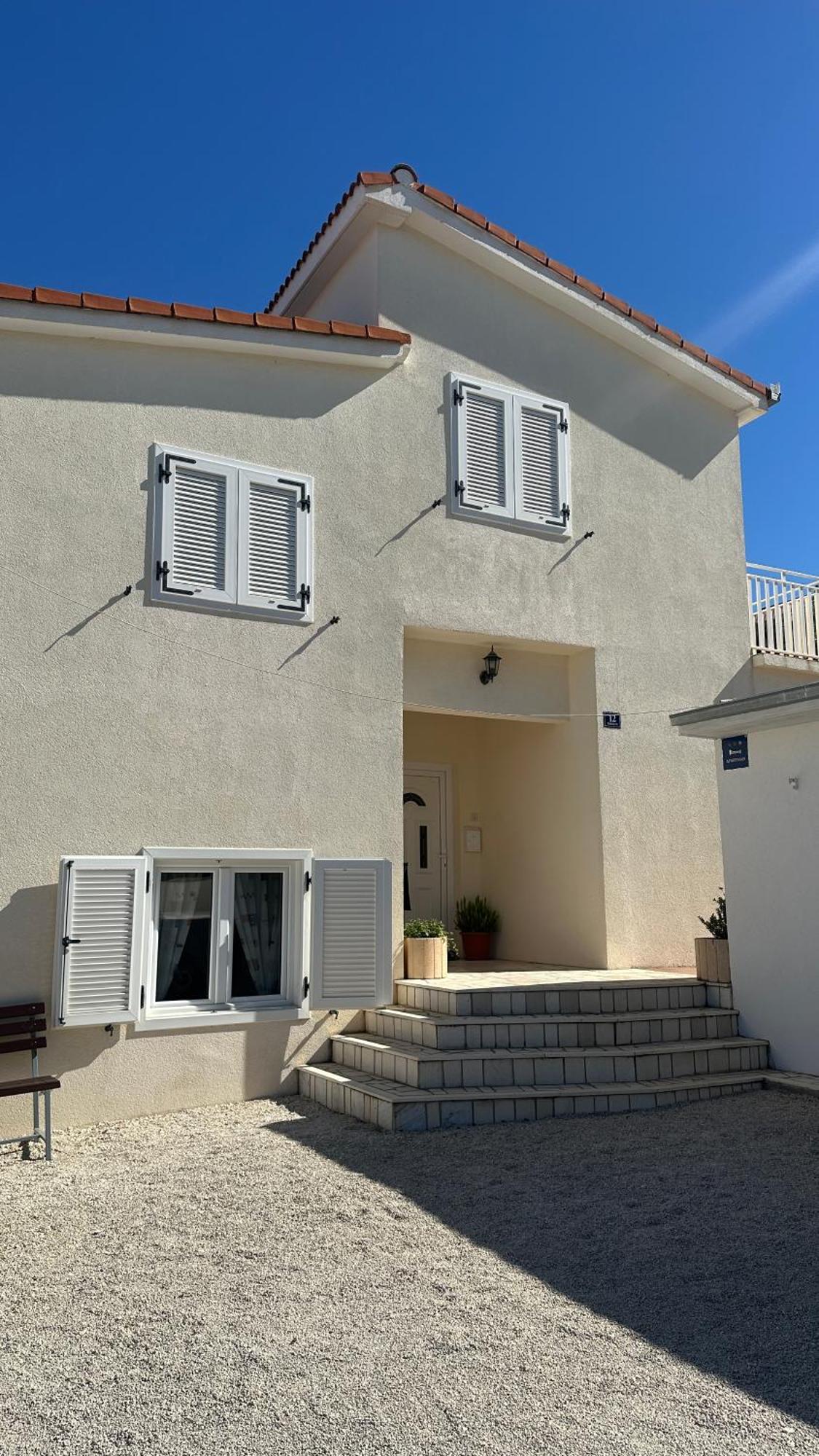 Apartment Arleta Trogir Exteriör bild